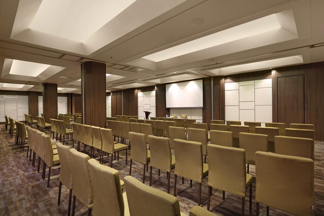 קוטה לומבוק Golden Tulip Jineng Resort Bali מראה חיצוני תמונה